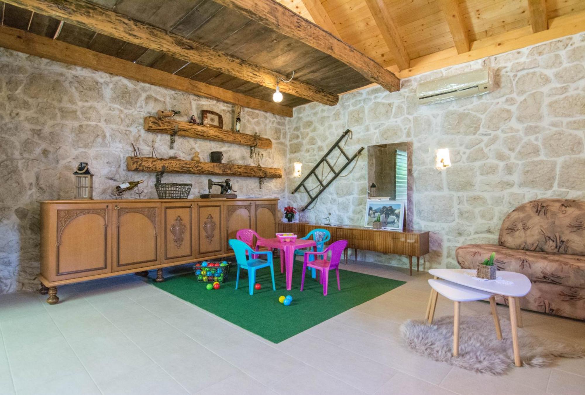 Villa Milena With Heated Pool And Jacuzzi Kostanje Exterior foto